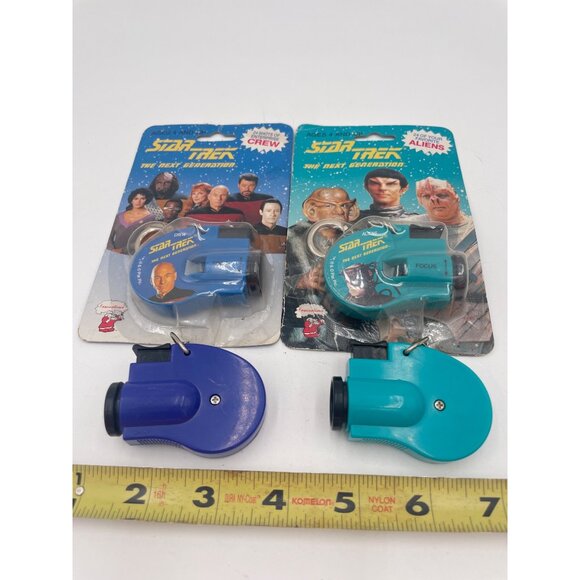 Star Trek The Next Generation Keychain Click Viewers 1993 Set Of 2 Alien & Crew - Picture 7 of 7